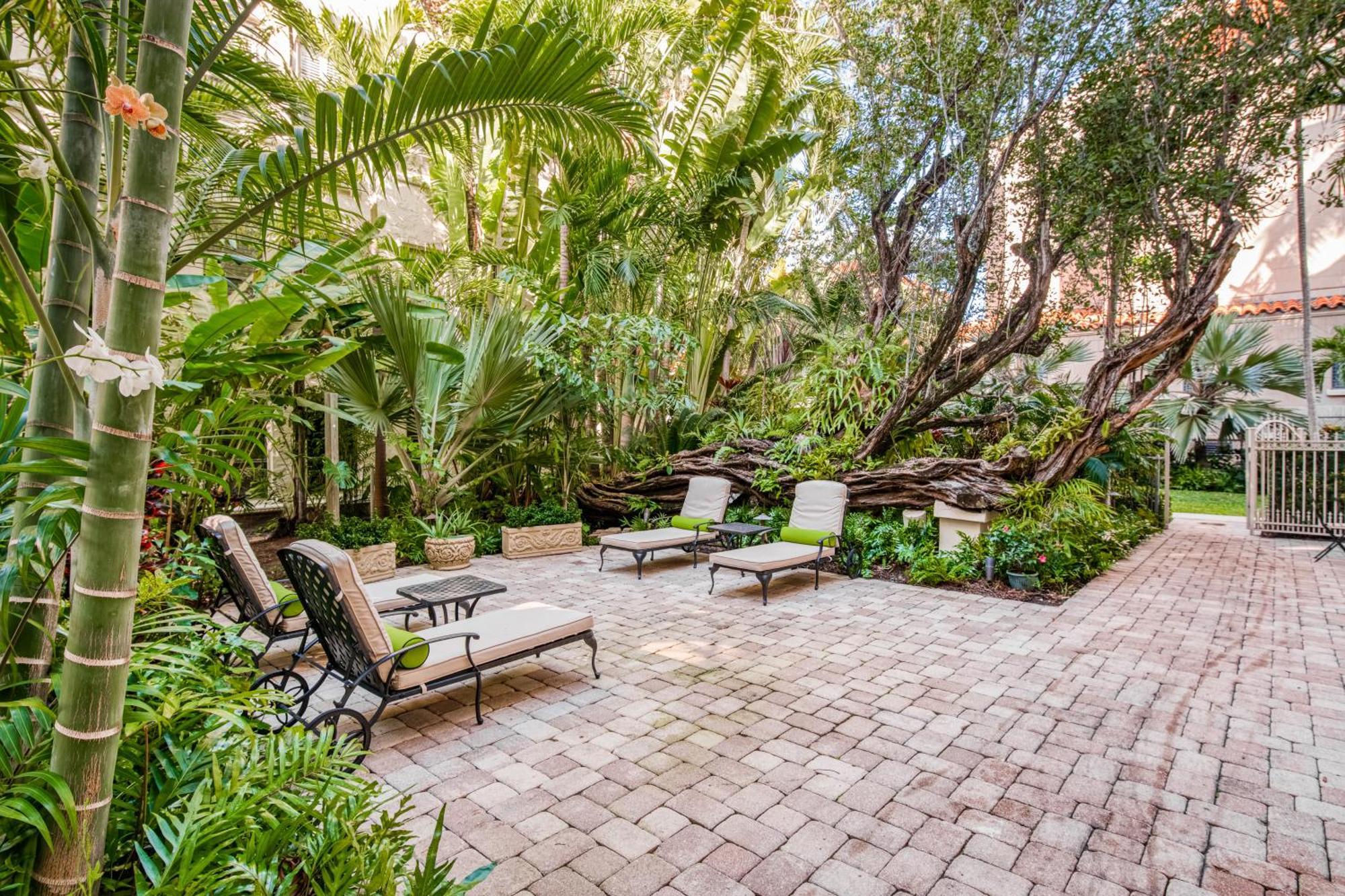 Palm Beach Hotel & Sunrise Cottage Rom bilde